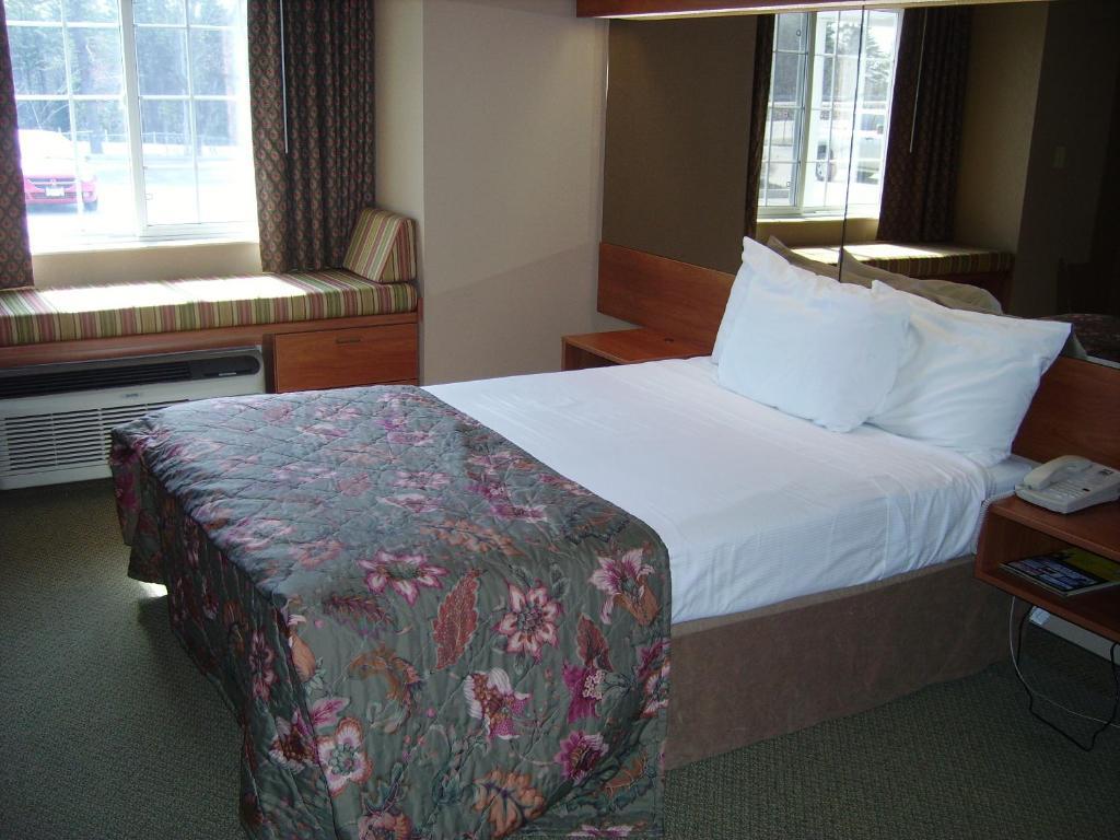 Parry Sound Inn And Suites Ruang foto